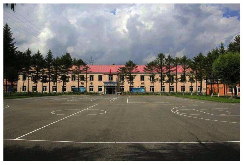 沈阳军区军医学校九队八零级学员全体集合