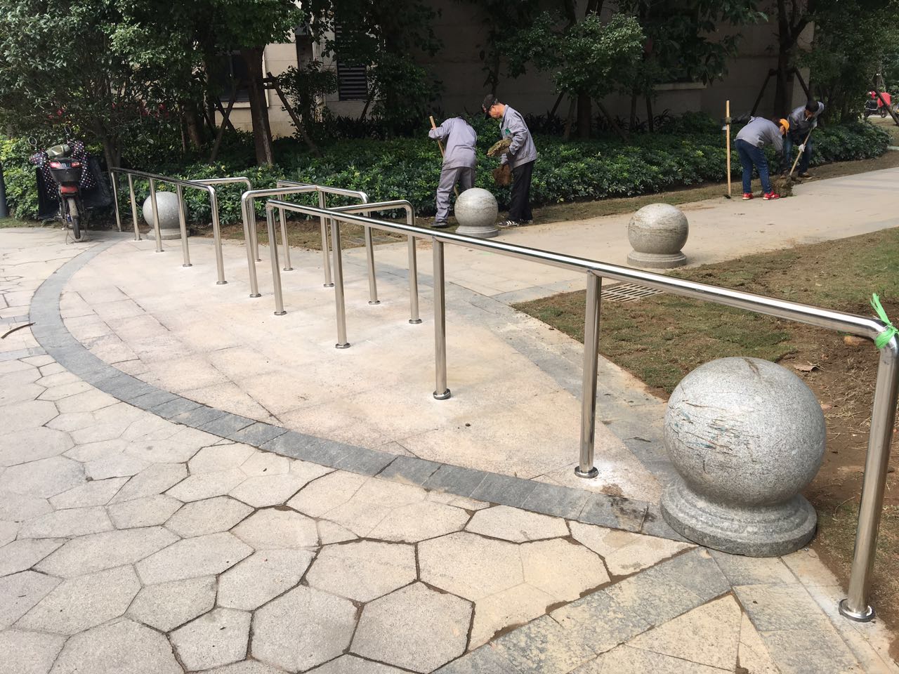 园区内做人车分流管理及非机动车充电调研
