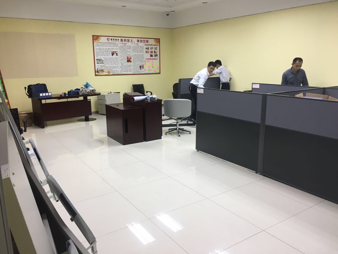 热烈祝贺招商银行湛江分行信用卡部正式成立